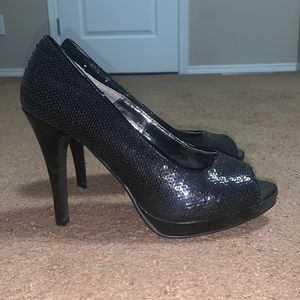 Black sequins heels